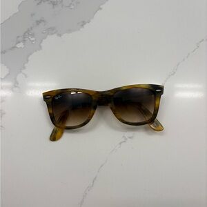 Ray-Ban Tortoise Shell Wayfarer Sunglasses